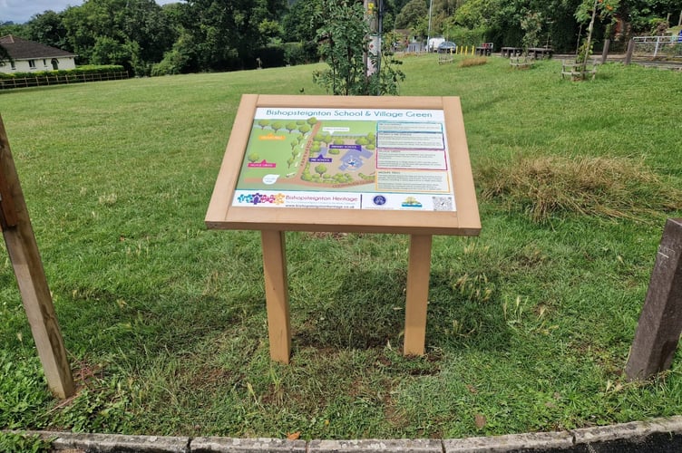 New Bishopsteignton information boards
