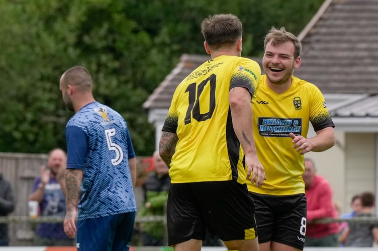 Buckland 5-1 Torpoint