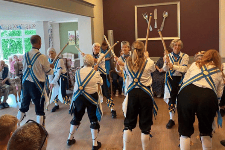 Southlands visitors make bit of a song and dance of it