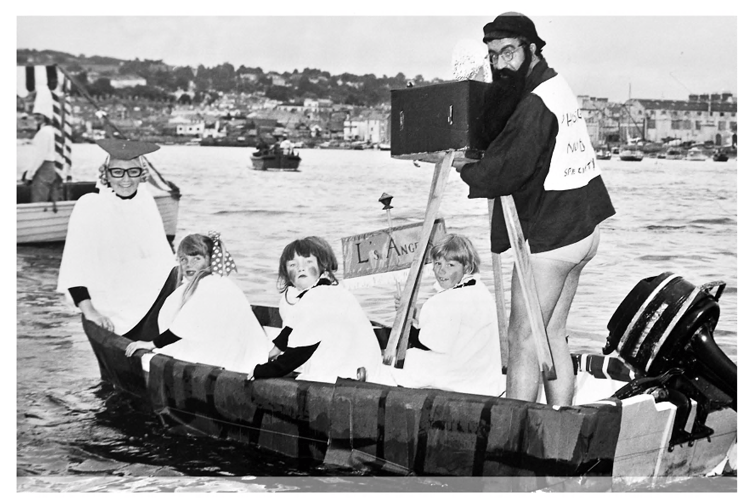 L’s Angels take to the Teign.