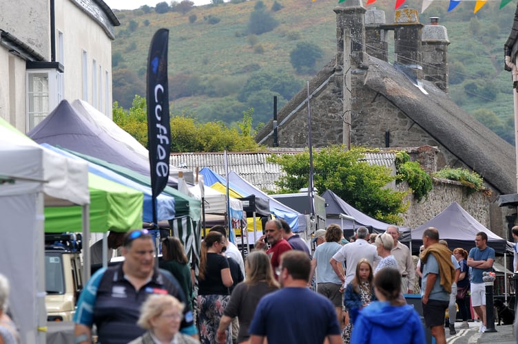 Photo: Steve Pope MDA200822C_SP003
Moretonhampstead Carnival Food Festival