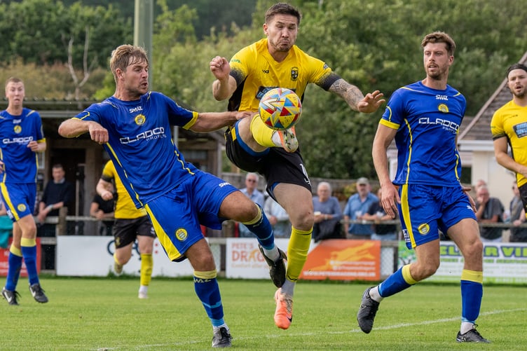 Buckland 1-1 Okehampton