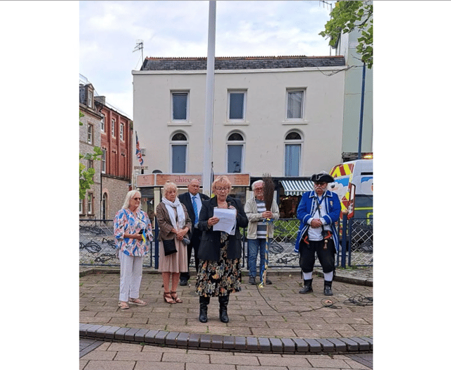 Teignmouth mayor's message for Ukraine guests