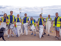 Absolute-ly fabulous community effort by Dawlish folk at beach clean