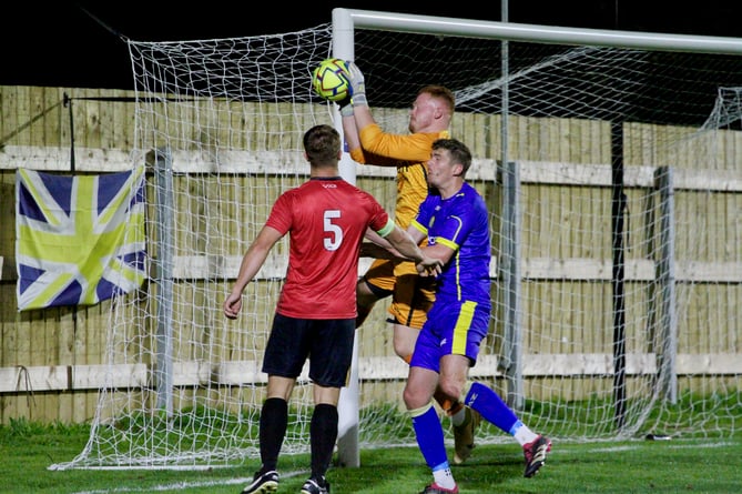 Okehampton Argyke 1-3 Newton Abbot Spurs