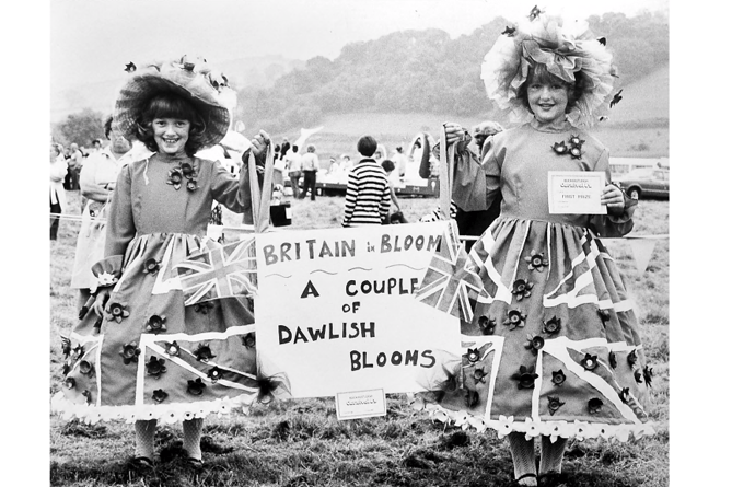 Blooming marvellous - Sarah Annett and Lisa Honeywell.