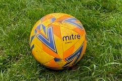 Spoils shared in six-goal spat