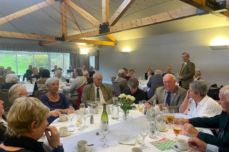 Chairman Desmond Jenkin speaking to those at the Ploughing Association dinner.  AQ 9886