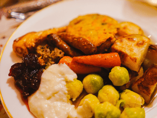 Town council to provide free Christmas meals 