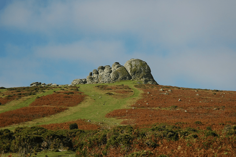 Haytor rocks in all their hilly glory