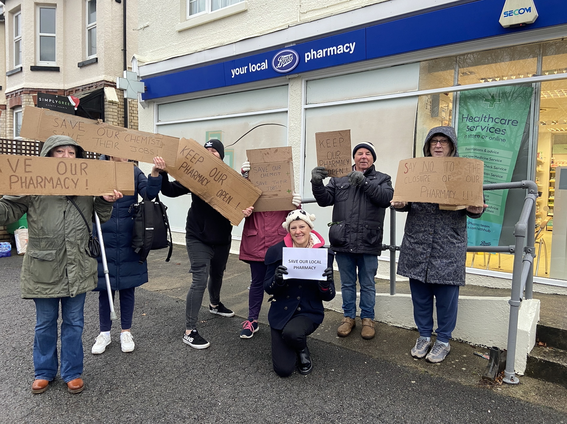 Protestors make their point over pharmacy closure