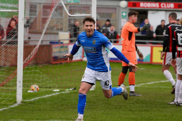 Bridgwater 2-3 Buckland