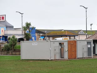 Toilet petition nears 1000 signatures
