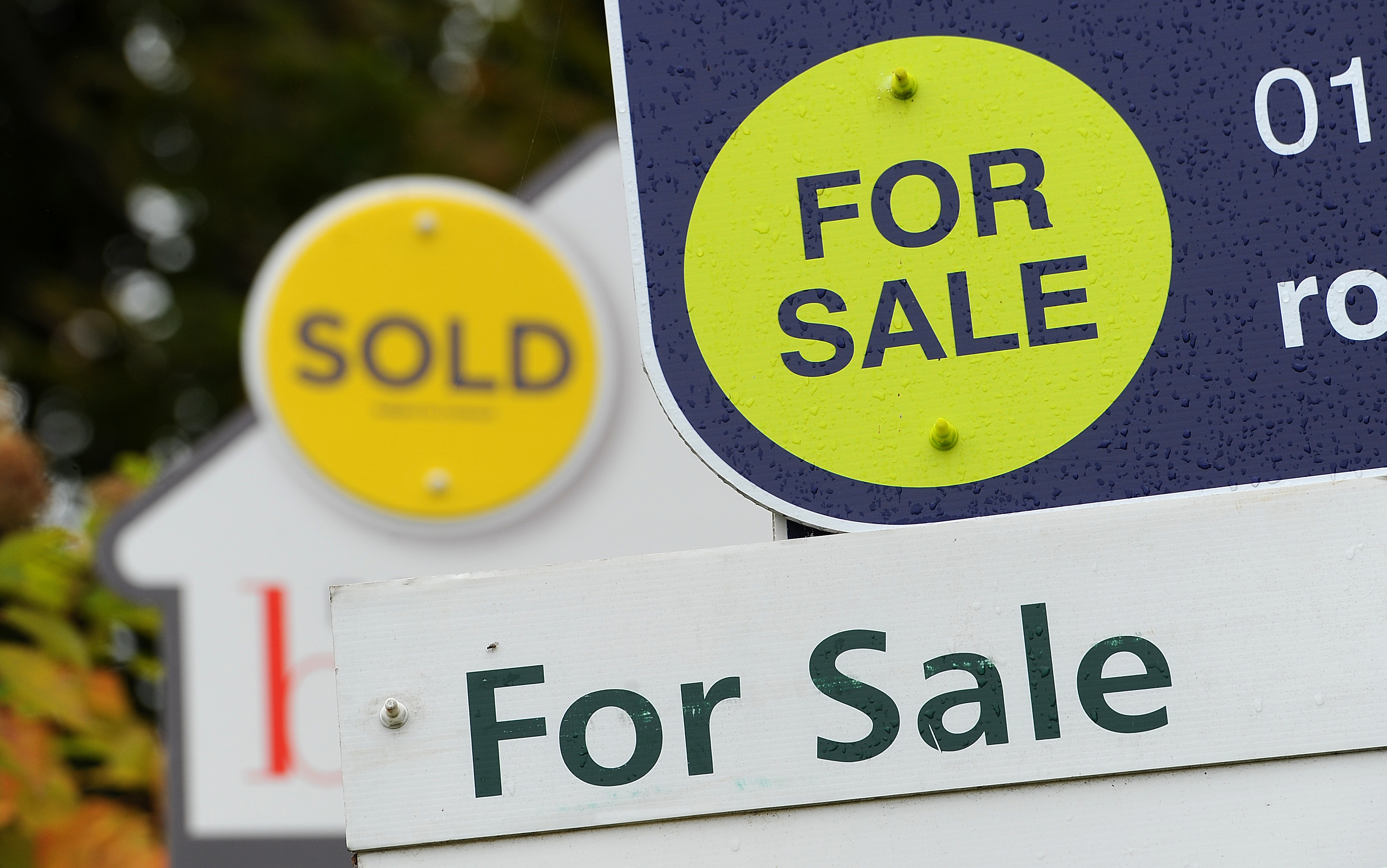 Teignbridge house prices dropped slightly in November