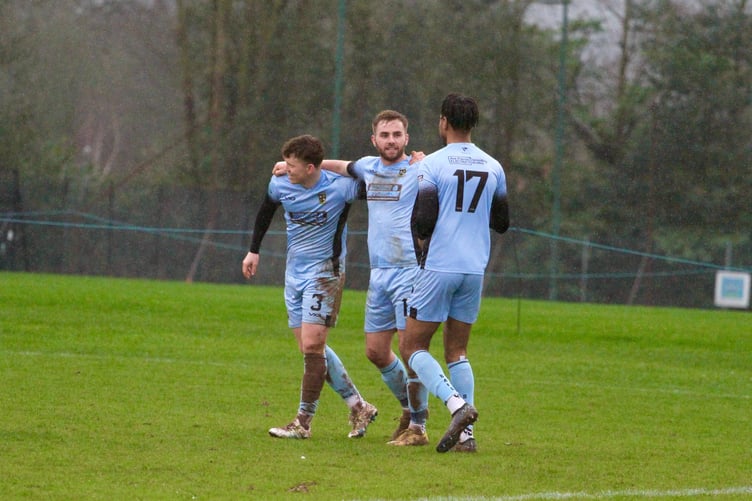 Wellington 1-3 Buckland Athletic