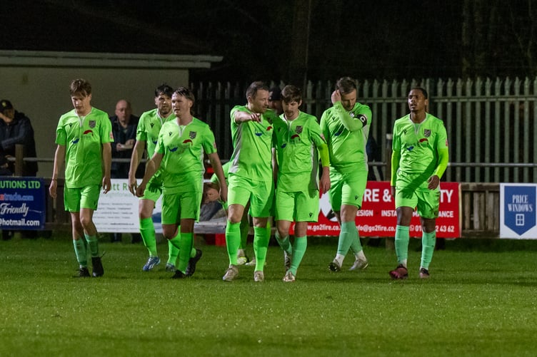 Buckland Athletic 1-3 Willand Rovers