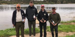 Top rods at angle for win at  Kennick
