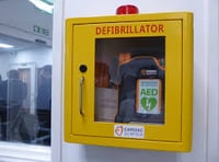 Defibrillator training in Dawlish