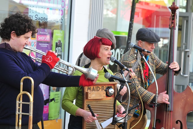 Free Easter-themed fun in Newton Abbot's Courtnenay Street.   Live music from the Hot House Combo