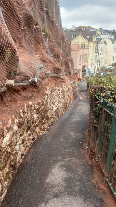 Lea Mount footpath leading to Marine Parade