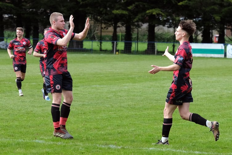 13-04-24 Crediton 3 Bovey 1