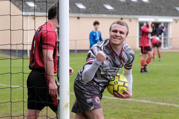 27-04-24 Bishops Lydeard 2 Bovey 4