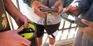 Teignmouth school to ban mobiles