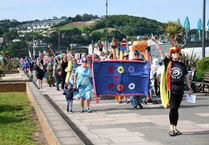 Hundreds protest against sewage in Teignmouth