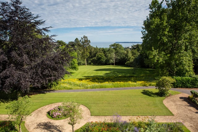 Gardeners' delight in opening to public for hospice 