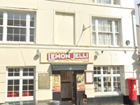 Lease for popular café on the market