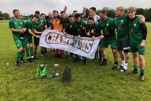 Division 3 champions Watcombe Wanderers