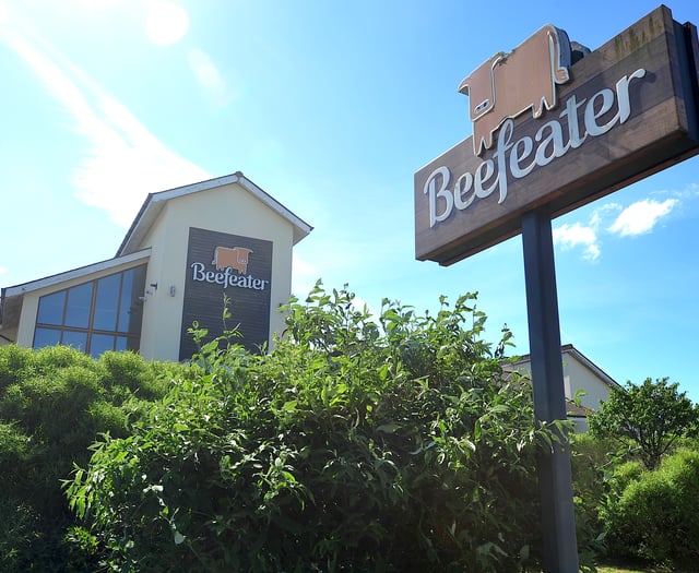 Racecourse restaurant to close this summer