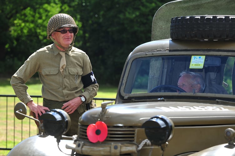 Back to the 1940s weekend with the South Devon Railway at Buckfastleigh. Can't leave that vehicle there Sir.  MP Michael Dunbar of the 29th Infantry Division