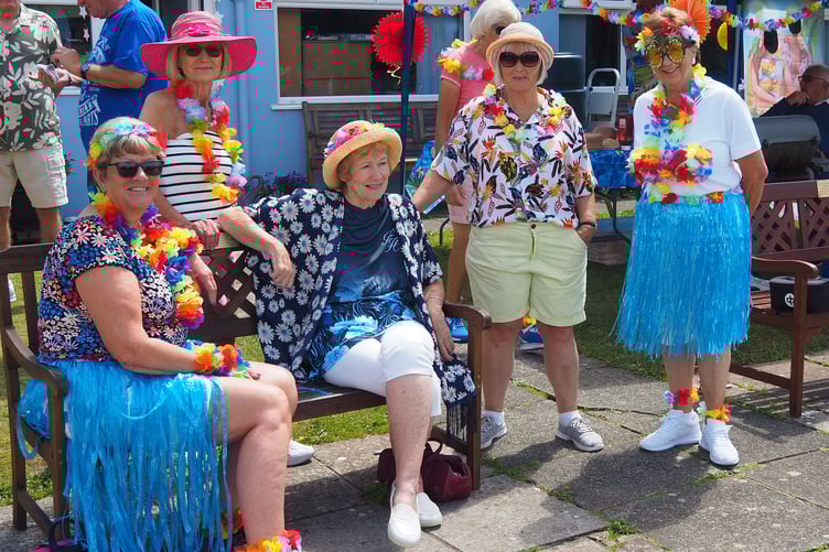 Sharply dressed Marina ladies