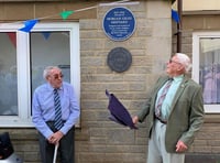 Plaque highlights Teignmouth’s shipbuilding heritage