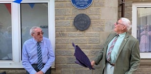 Plaque highlights Teignmouth’s shipbuilding heritage