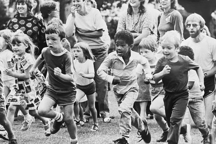 Start of the Five and Under 30 yard dash at Dawlish Carnival Sports  in August 1986