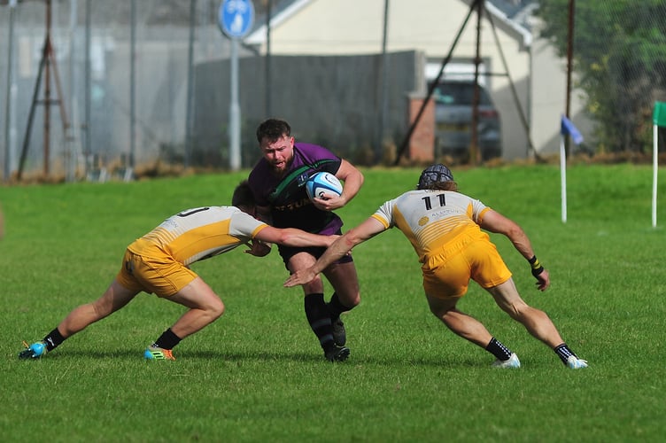 Rugby. Counties 3 Tribute Devon North & East SW Division.  New Cross versus  North Tawton. Not a good day for the home side who went down 7-29 to their visitors