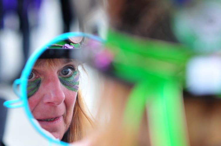 Grimspound Border Morris hold a workshop day in Newton Abbot to promote morris dancing