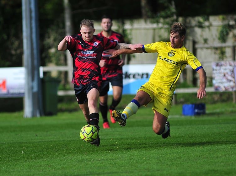South West Peninsula League football. Premier League East. Bovey Tracey versus Okehampton Argyle.
