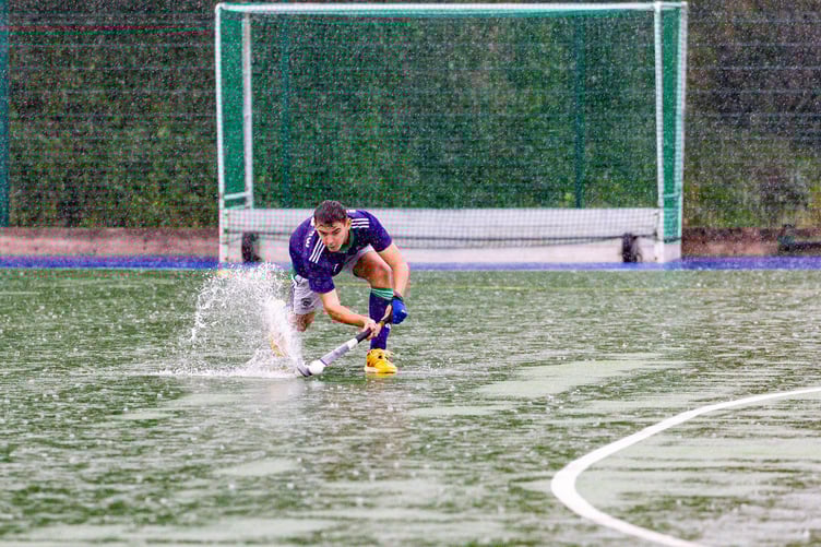 Ashmoor Men's 1st XI's match with Clifton Robinsons fell victim to the weather - the game abandoned after just six minutes due to the waterlogged pitch