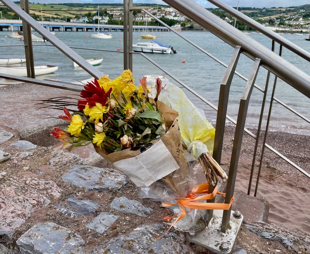 Inquest opens into Teign boat man death