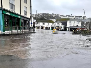 Public urged to prepare for floods 