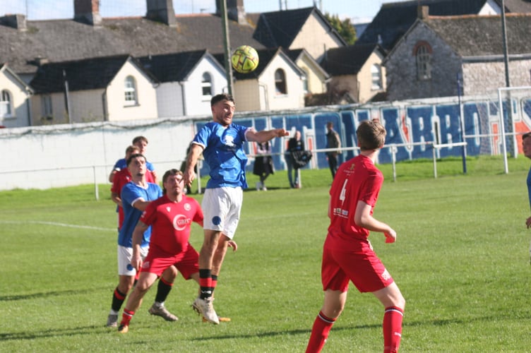 Owen Green rises highest for NA Spurs