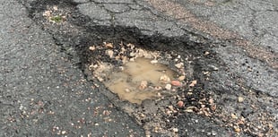 Teignmouth volunteers to help fix roads