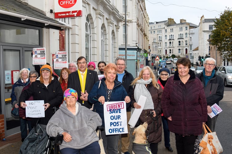 Protesters want to save Teignmouth Post Office
