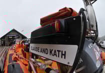 Teignmouth RNLI steer to the rescue.