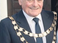 Teignmouth pays respects to former mayor Vince Fusco
