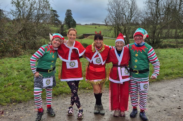 Extremely Jolly Christmas Cracker posse