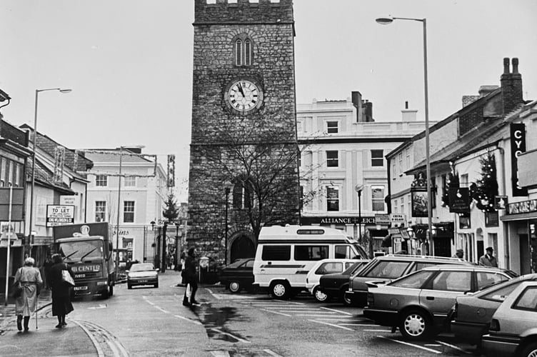 Wolborough Street in Newton Abbot before pedestrianisation in November 1993